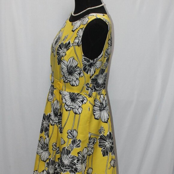 Robbie Bee Yellow Floral Sleeveless Dress - Picture 6 of 15